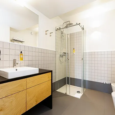 Stylish With Views In Apartment Porto