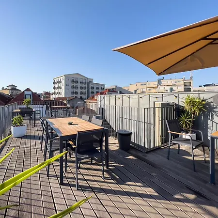 Apartment Stylish With Views In *