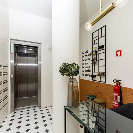 Stylish With Views In Porto